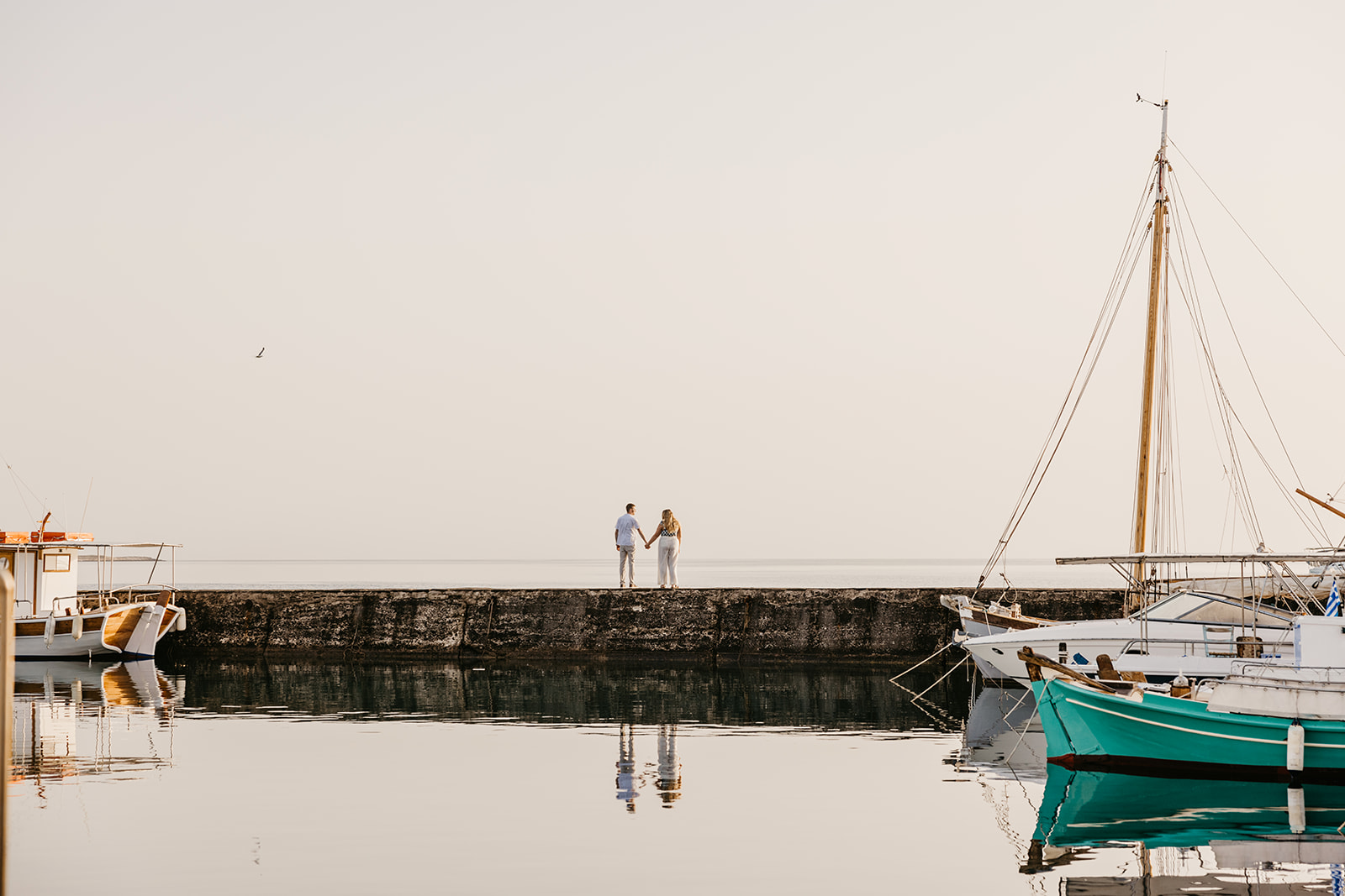 Since capturing this incredible Paros Greece Sunrise Session, I have been dying to tell you all about it! It was honestly pure magic and will probably go down in history as one of my favorite couples shoots.