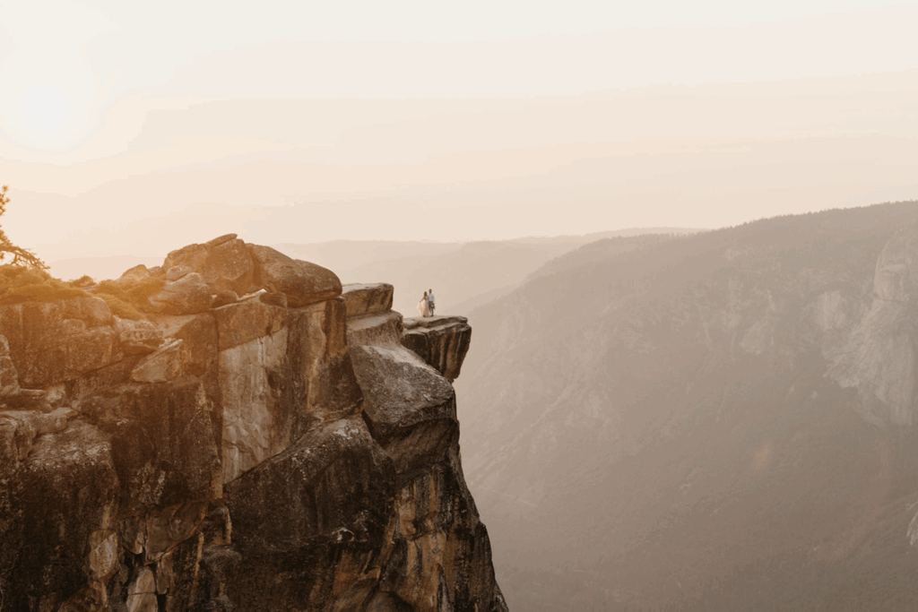 Elopement adventure in Yosemite by Dani Rawson Photo