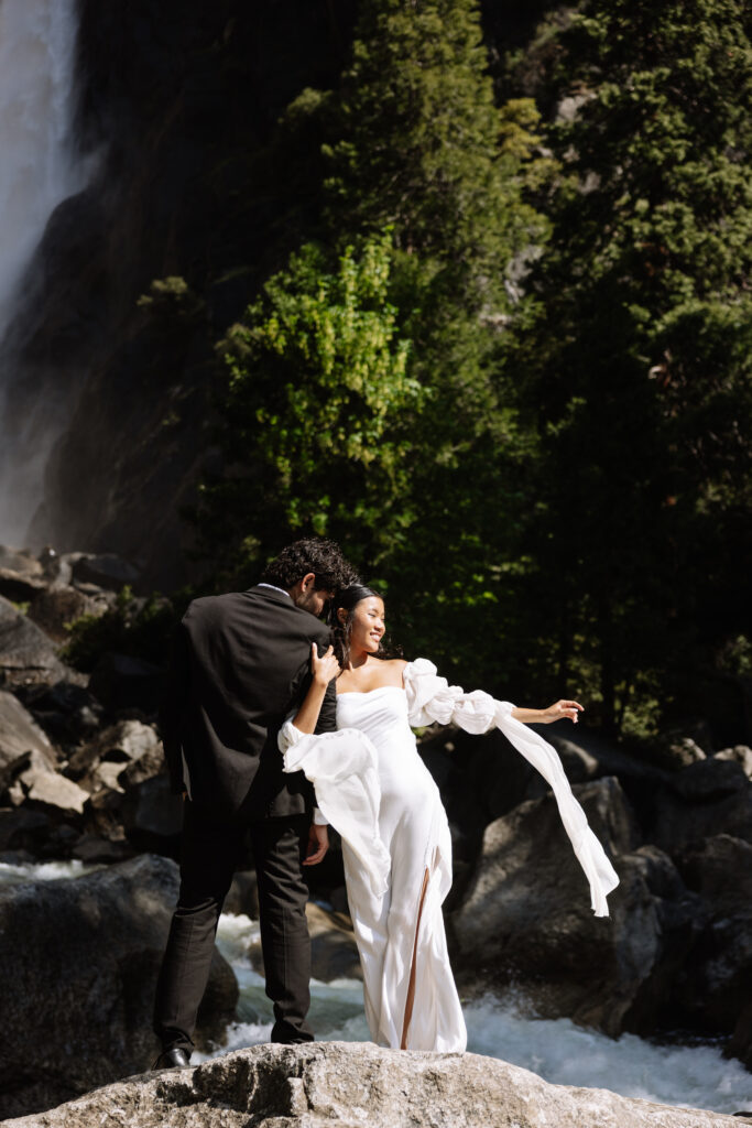 Elopement adventure in Yosemite by Dani Rawson Photo